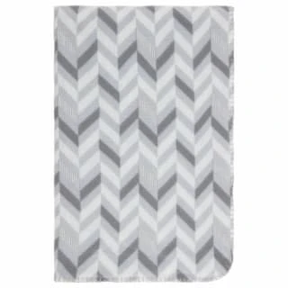 Simply Grey & Geo Print Polar Fleece Throw 2pk 3 Simply Grey & Geo Print Polar Fleece Throw 2pk - Image 3