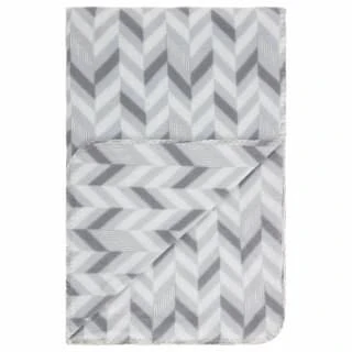 Simply Grey & Geo Print Polar Fleece Throw 2pk 2 Simply Grey & Geo Print Polar Fleece Throw 2pk - Image 2